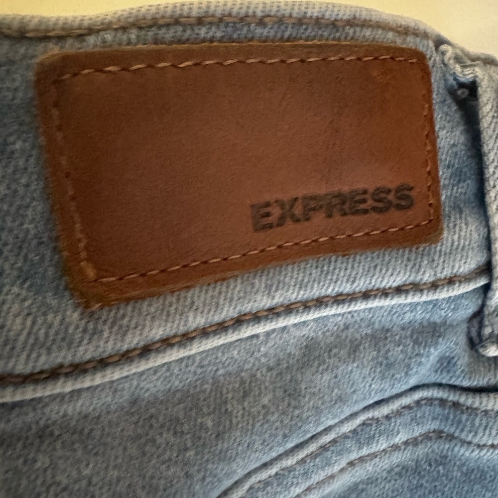 Express Straight Leg Light wash Size 12R